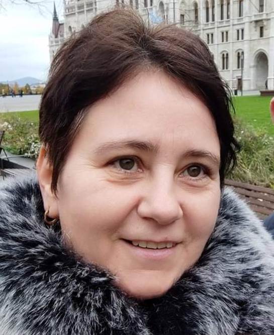 A kpen Emberi arc, szemly, kltri, mosoly lthat

Automatikusan generlt lers